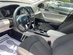 
										2018 Hyundai Sonata SE full									