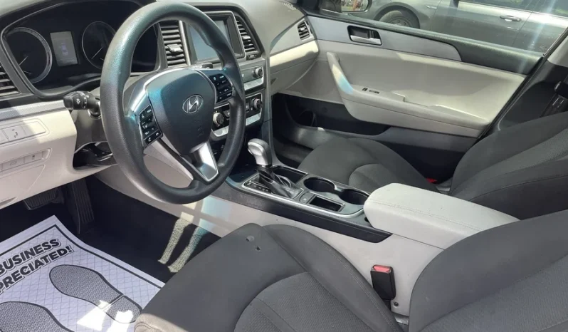 
								2018 Hyundai Sonata SE full									
