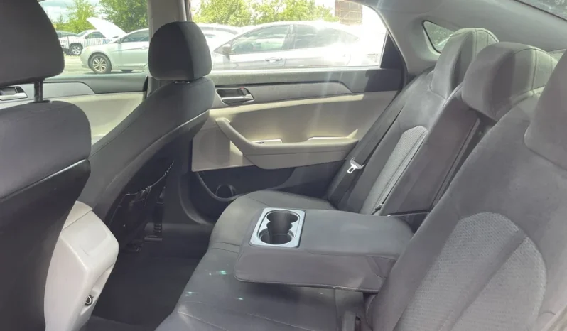 
								2018 Hyundai Sonata SE full									