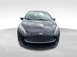 
										2019 Ford Fiesta SE full									