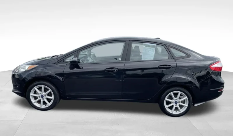 
								2019 Ford Fiesta SE full									