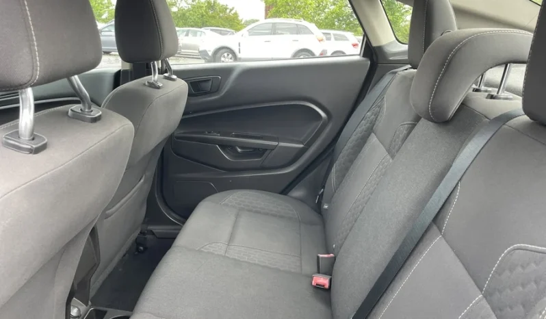 
								2019 Ford Fiesta SE full									