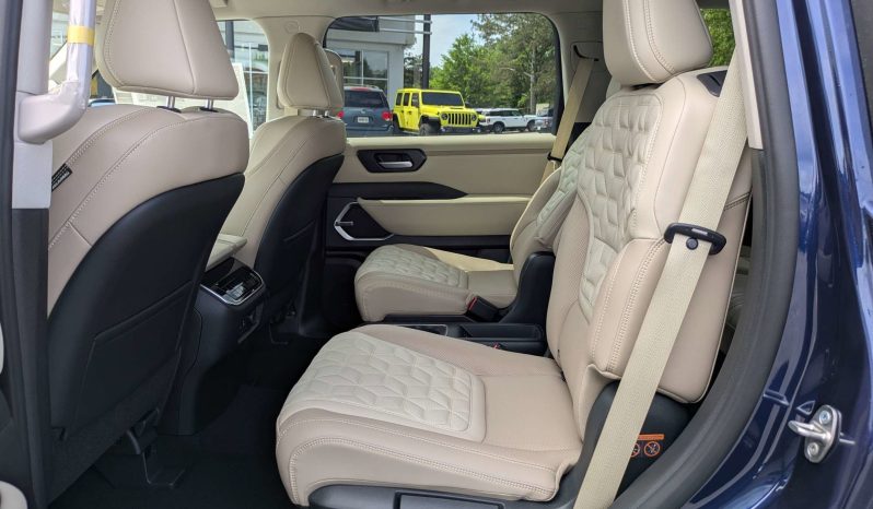 
								2026 Nissan Armada Platinum full									