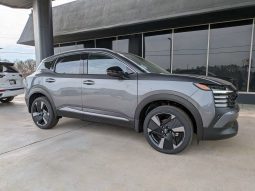 
										2026 Nissan Kicks SR full									