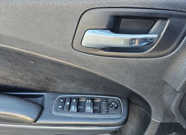 
								2019 Dodge Charger SXT full									