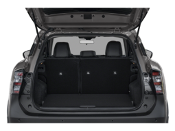 
										2026 Nissan Kicks SR full									