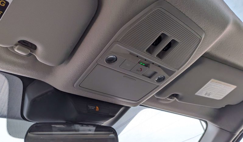 
								2026 Nissan Kicks SR full									