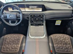 
										2026 Nissan Armada Platinum full									
