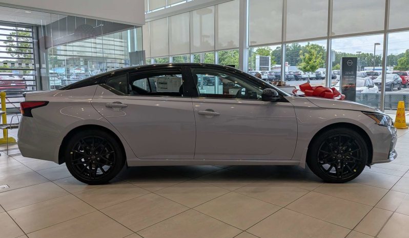 
								2026 Nissan Altima 2.5 SR full									