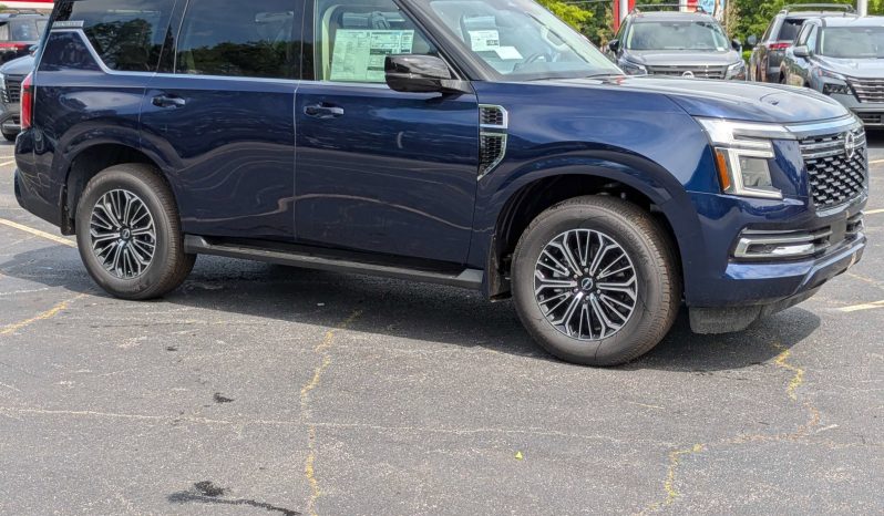 
								2026 Nissan Armada Platinum full									