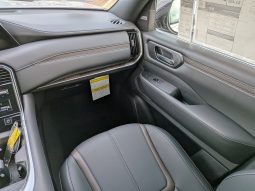 
										2026 Nissan Armada SL full									