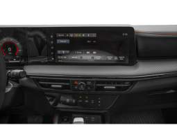 
										2026 Nissan Kicks SR full									
