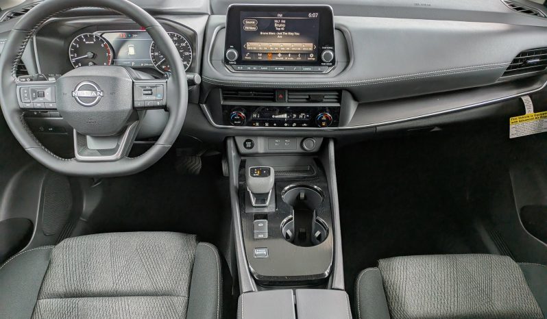 
								2026 Nissan Rogue SV full									