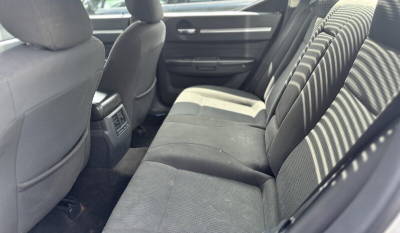 
								2010 DODGE CHARGER full									