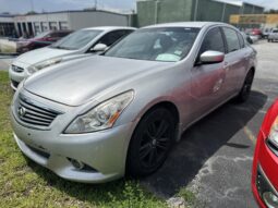 2015 INFINITI Q40