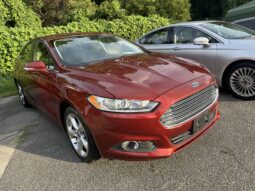 
										2014 FORD Fusion SE full									